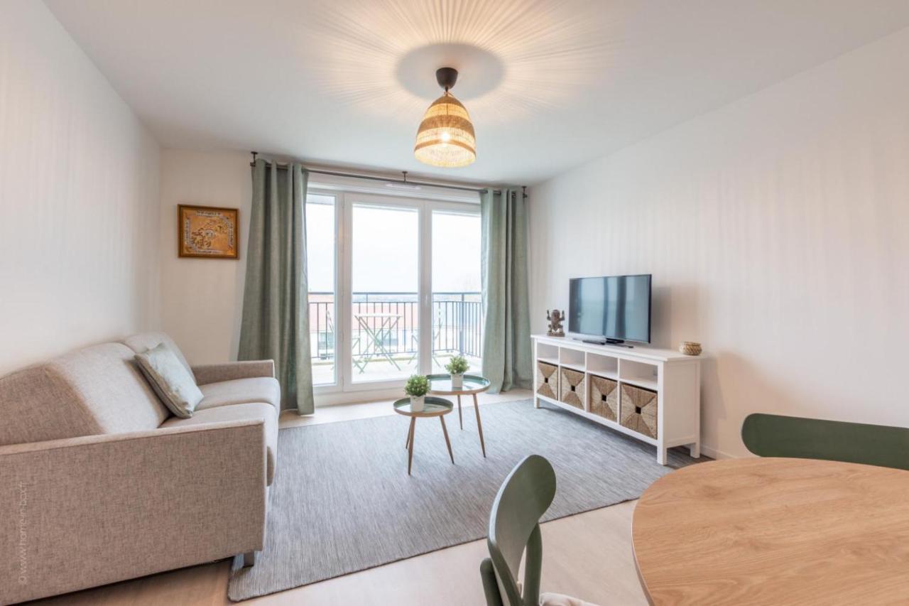 Le Panorama By Plaza Apartment Chalifert Exterior photo